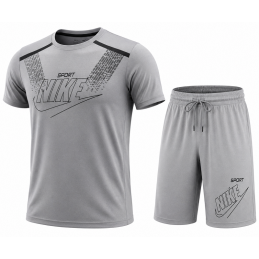 Nike Men's Graphic Short-Sleeve Shirt & Short Set  Final Sale